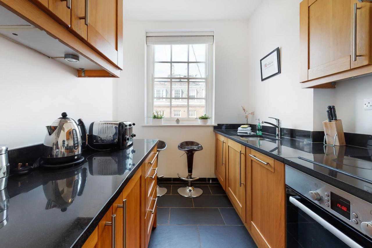 Mayfair Serviced Apartments Лондон Екстериор снимка