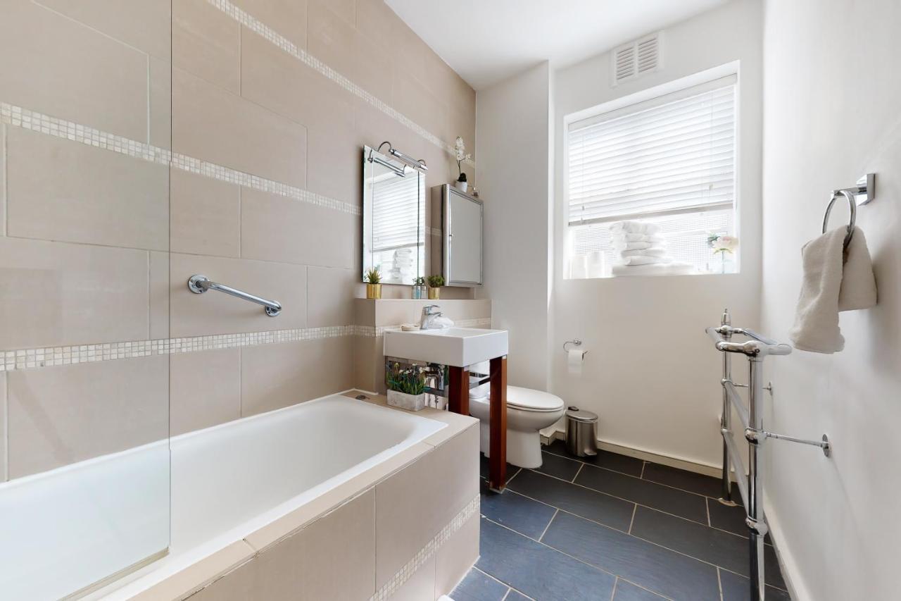 Mayfair Serviced Apartments Лондон Екстериор снимка